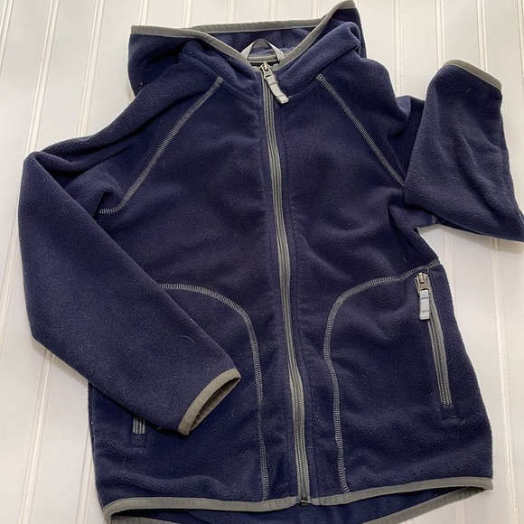 GUC Hanna Andersson fleece jacket perfect for Spring! No visible flaws! - Picture 2 of 2